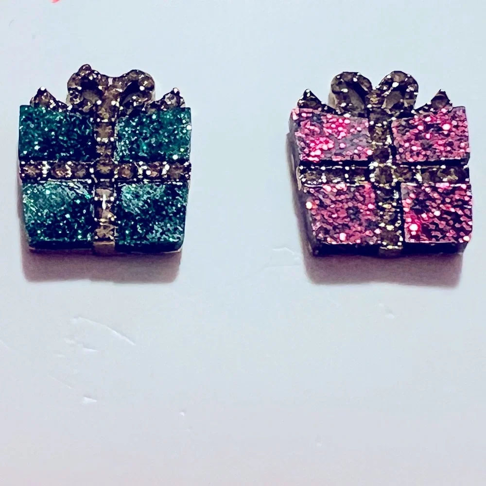 New Betsey Johnson Christmas Present Mismatched Stud Earrings - Picture 12 of 12